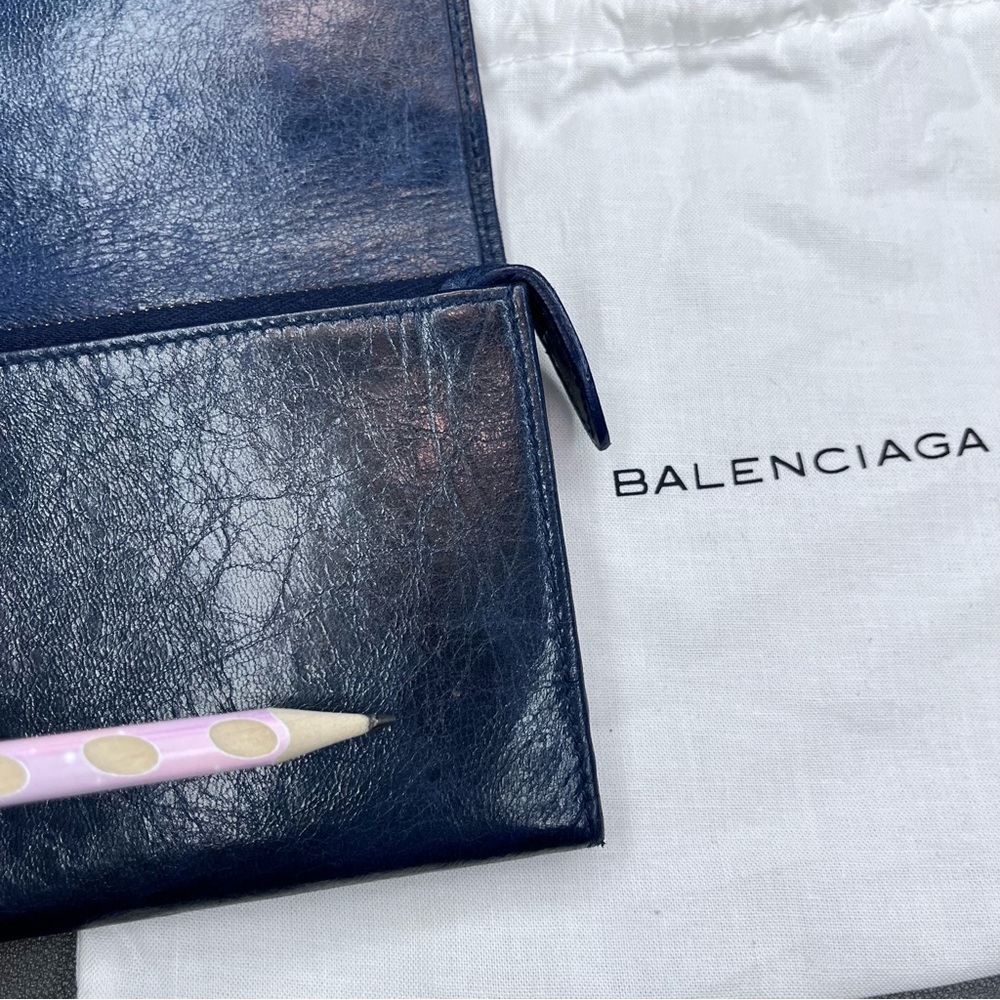 📌SOLD📌Balenciaga Navy Blue Leather Wallet With Dustbag - Picture 13 of 16